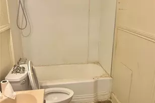 1016 N Howeth St, Gainesville, TX 76240 - Photo 11