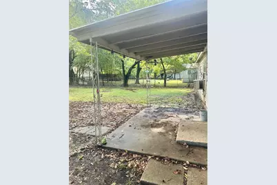 1016 N Howeth Street, Gainesville, TX 76240 - Photo 13