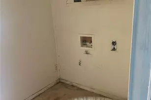 1016 N Howeth St, Gainesville, TX 76240 - Photo 7