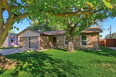 743 Idlewilde Drive, Lewisville, TX 75067 - Photo 3