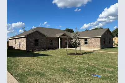1501 W 6 Th Street, McGregor, TX 76657 - Photo 1
