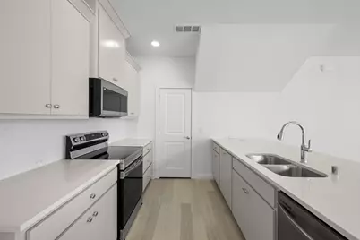 4619 Hawks Trail, Little Elm, TX 75068 - Photo 7