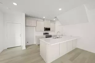 4619 Hawks Trl, Little Elm, TX 75068 - Photo 9