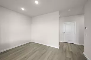 4615 Hawks Trl, Little Elm, TX 75068 - Photo 7