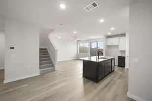 4615 Hawks Trl, Little Elm, TX 75068 - Photo 5