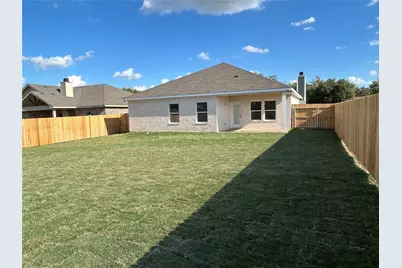 1503 W 6th Street, McGregor, TX 76657 - Photo 3