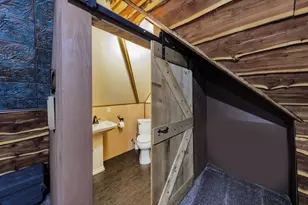 209 N Wickham St, Alvord, TX 76225 - Photo 33