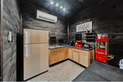 209 N Wickham Street, Alvord, TX 76225 - Photo 35