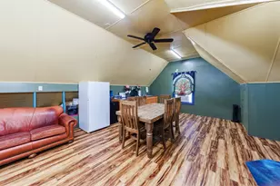 209 N Wickham St, Alvord, TX 76225 - Photo 31