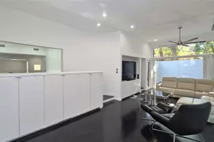 1055 Tipperary Dr, Dallas, TX 75218 - Photo 17