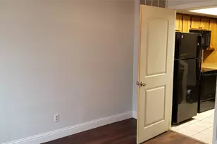 2304 Balsam Dr, Arlington, TX 76006 - Photo 11