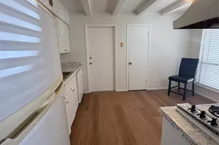 3717 Swallow Ln, Irving, TX 75062 - Photo 7