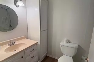 3717 Swallow Ln, Irving, TX 75062 - Photo 9