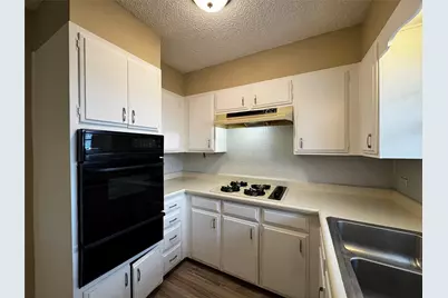 2708 Alta Vista Circle, Waco, TX 76706 - Photo 9