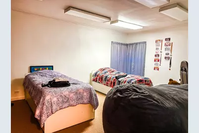 552 E Commerce Street, Fairfield, TX 75840 - Photo 11