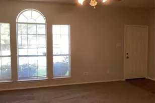 7712 Liz Ln, Watauga, TX 76148 - Photo 3