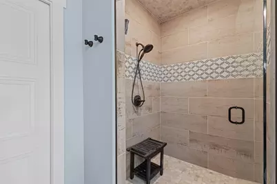 310 Oak Creek Court, Springtown, TX 76082 - Photo 15