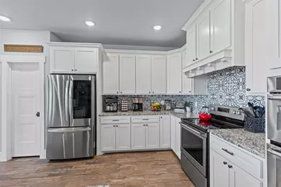 310 Oak Creek Court, Springtown, TX 76082 - Photo 19