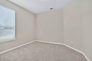 405 Roger Graves Cir, McKinney, TX 75072 - Photo 9