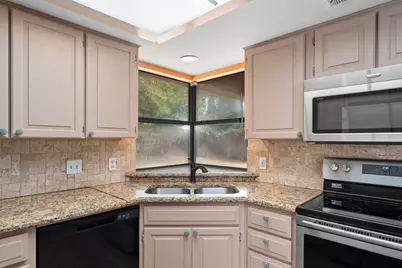 1875 Larkspur Drive, Arlington, TX 76013 - Photo 11