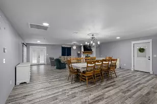 335 Ponderosa St, Bowie, TX 76230 - Photo 17