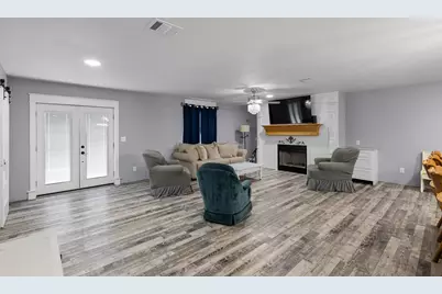 335 Ponderosa Street, Bowie, TX 76230 - Photo 5