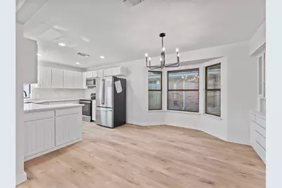 610 Betsy Ross Drive, Arlington, TX 76002 - Photo 3