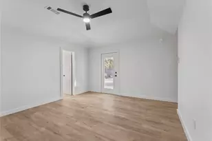 610 Betsy Ross Dr, Arlington, TX 76002 - Photo 27