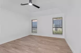 610 Betsy Ross Dr, Arlington, TX 76002 - Photo 29