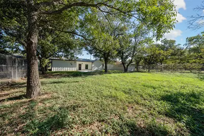 206 E Avenue G, Valley Mills, TX 76689 - Photo 19