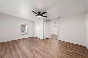 206 E Ave G, Valley Mills, TX 76689 - Photo 3