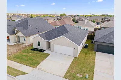 217 Lead Creek Drive, Fort Worth, TX 76131 - Photo 3