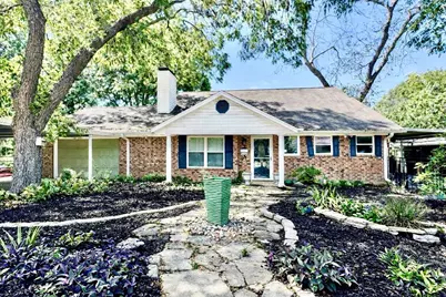112 N 34th Street, Corsicana, TX 75110 - Photo 1