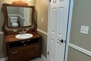 112 N 34th St, Corsicana, TX 75110 - Photo 17