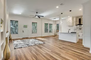 5610 Barkridge Dr, Granbury, TX 76048 - Photo 9