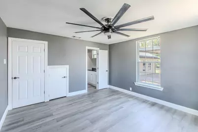 768 Elmwood Drive, Woodway, TX 76712 - Photo 11