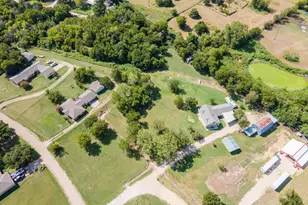 768 Elmwood Dr, Woodway, TX 76712 - Photo 29
