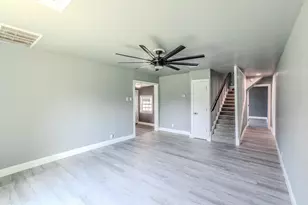 768 Elmwood Dr, Woodway, TX 76712 - Photo 7