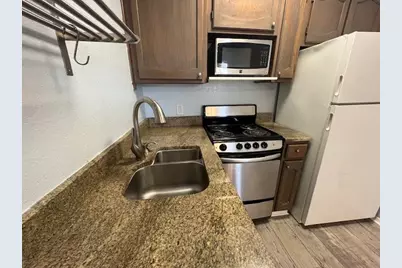 3125 Sondra Drive #301, Fort Worth, TX 76107 - Photo 11