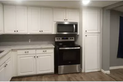 212 Paris Drive, Pottsboro, TX 75076 - Photo 9