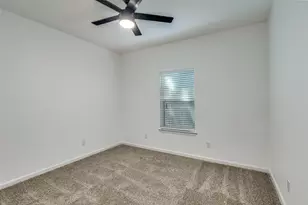 1727 Pear, Dallas, TX 75215 - Photo 7