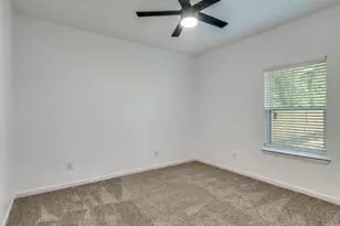 1727 Pear, Dallas, TX 75215 - Photo 9