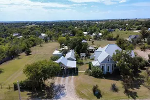 700 W Leslie St, Hamilton, TX 76531 - Photo 3