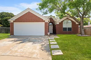6903 Hawaii Ln, Arlington, TX 76016 - Photo 1
