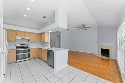 6903 Hawaii Lane, Arlington, TX 76016 - Photo 9