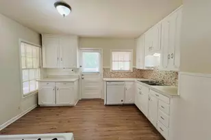 3109 Pioneer St, Fort Worth, TX 76119 - Photo 7