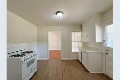 3109 Pioneer Street, Fort Worth, TX 76119 - Photo 9