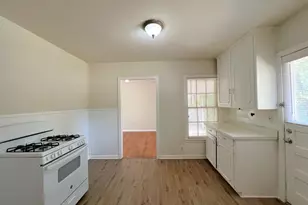 3109 Pioneer St, Fort Worth, TX 76119 - Photo 9