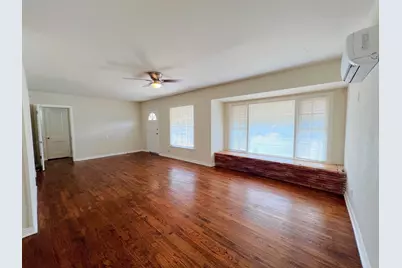 3109 Pioneer Street, Fort Worth, TX 76119 - Photo 3