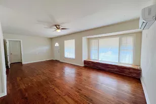 3109 Pioneer St, Fort Worth, TX 76119 - Photo 3